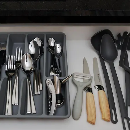 Nad Zatoka- Elliot- Plaza Miejska 3*