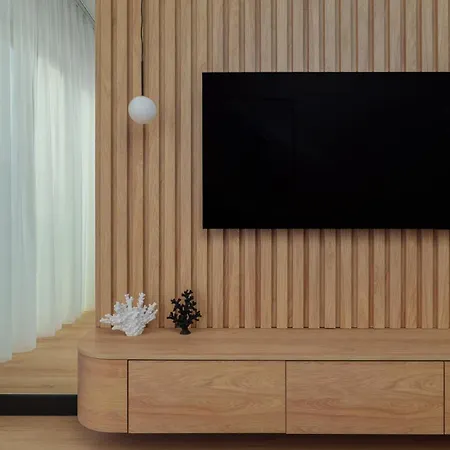 Nad Zatoka- Elliot- Plaza Miejska