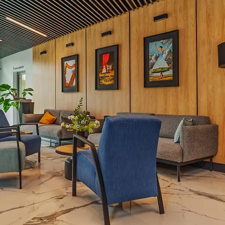 Nad Zatoka- Elliot- Plaza Miejska Aparthotel