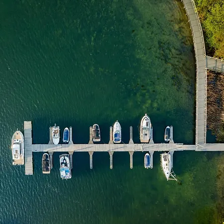 Aparthotel Nad Zatoka- Elliot- Plaza Miejska Olštýn
