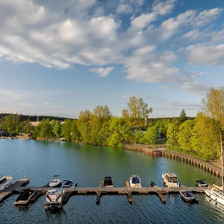 Lake House - Aparthotel Nad Zatoka By Rent4You 3*