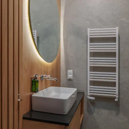 Nad Zatoka- Elliot- Plaza Miejska Aparthotel