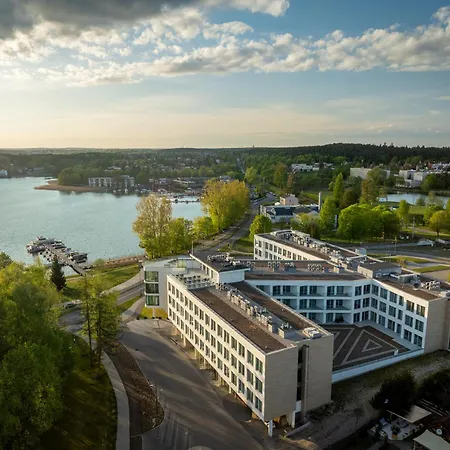 Nad Zatoka- Elliot- Plaza Miejska Olštýn